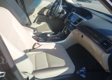 2017 Honda Accord Ex-L z USA, uszkodzony, nr VIN 1HGCR2F88HA084152